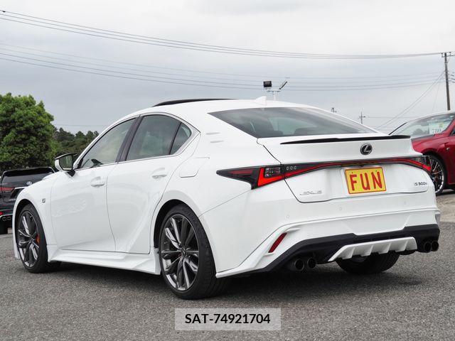 Lexus IS 2021-03 388170-5
