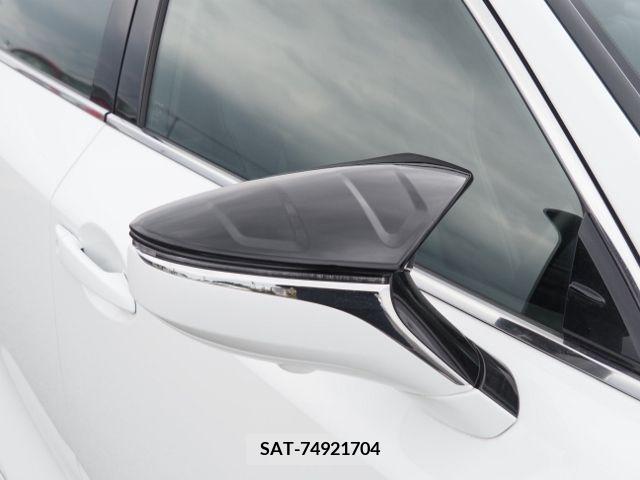 Lexus IS 2021-03 388170-10