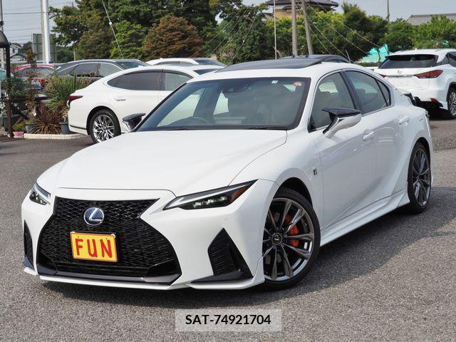 Lexus IS 2021-03 388170-3