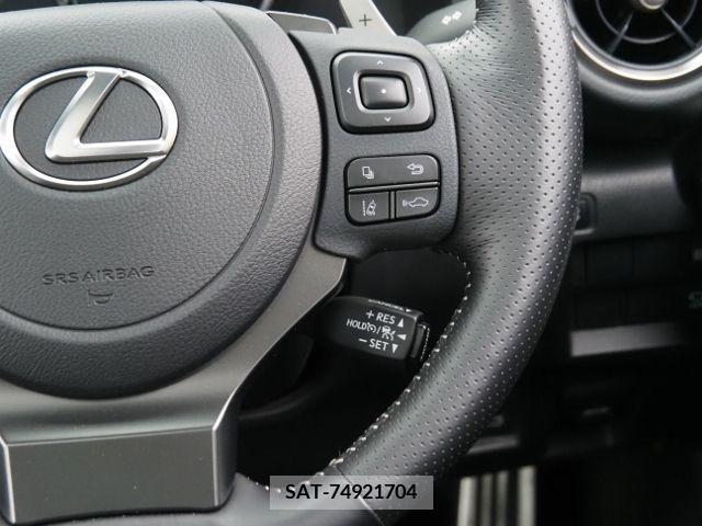 Lexus IS 2021-03 388170-20