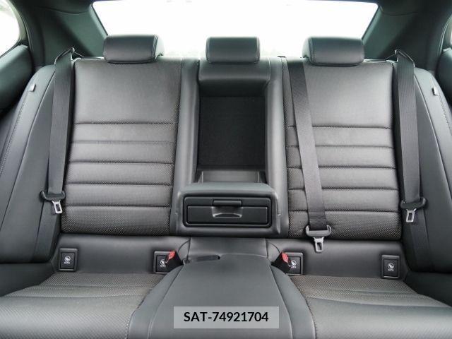 Lexus IS 2021-03 388170-18