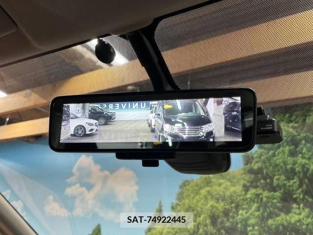 Nissan SERENA 2018-04 393849-5