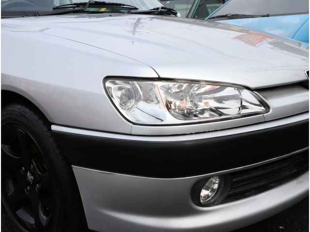 Peugeot 306 2000-01 1951-18