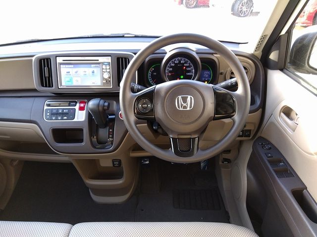 Honda N-ONE 2013-05 28587-3