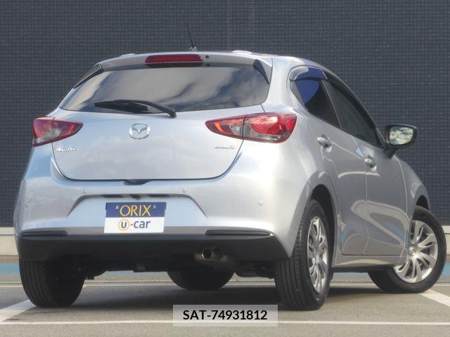 Mazda MAZDA2 2022-09 207650-2