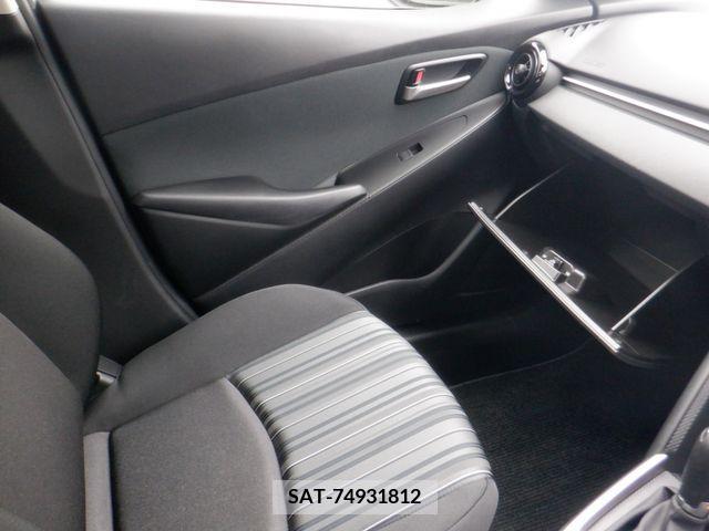 Mazda MAZDA2 2022-09 207650-6