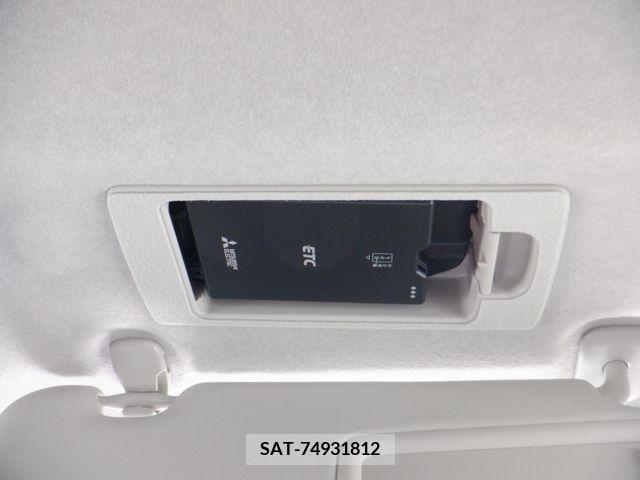 Mazda MAZDA2 2022-09 207650-7