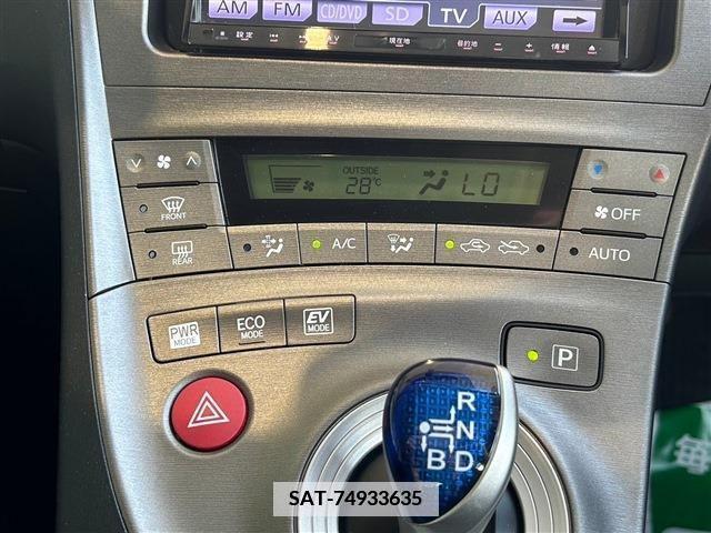 Toyota PRIUS 2013-09 384521-13