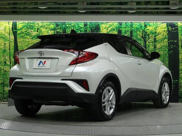 Toyota C-HR 2022-01 12775-17