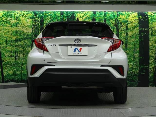 Toyota C-HR 2022-01 12775-15
