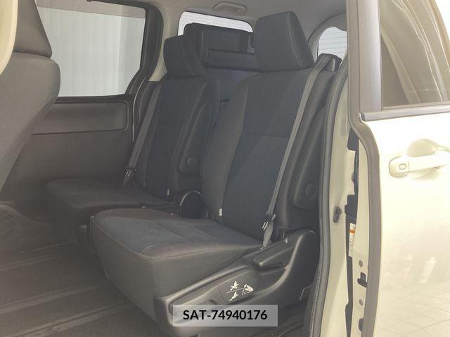 Toyota VOXY 2014-08 337259-29