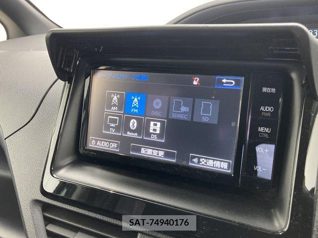 Toyota VOXY 2014-08 337259-8