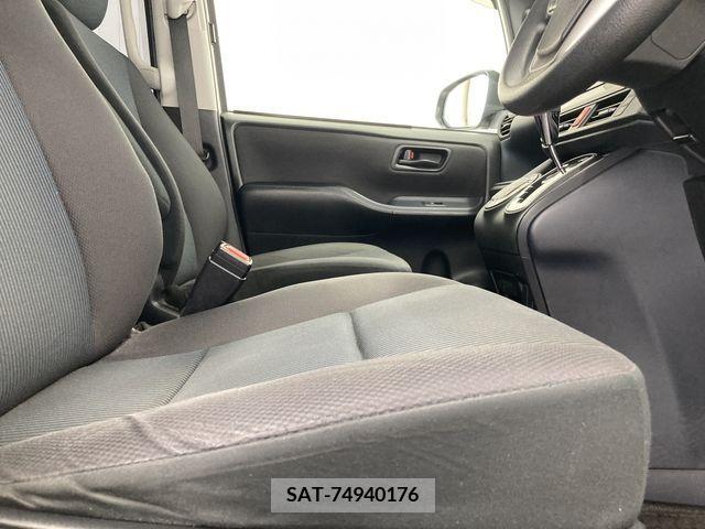 Toyota VOXY 2014-08 337259-4