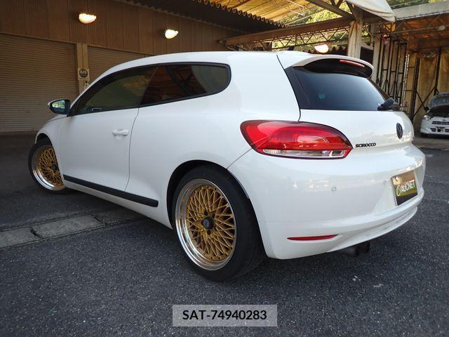 VolksWagen SCIROCCO 2010-02 320183-2