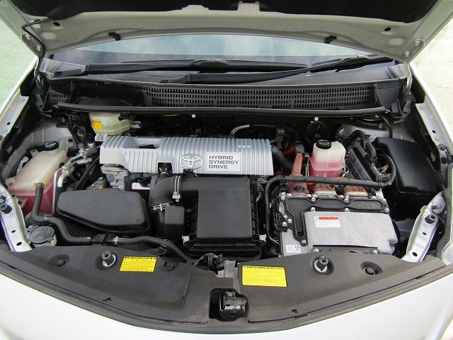 Toyota PRIUS ALPHA 2012-07 24748-27