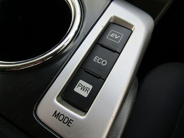 Toyota PRIUS ALPHA 2012-07 24748-5