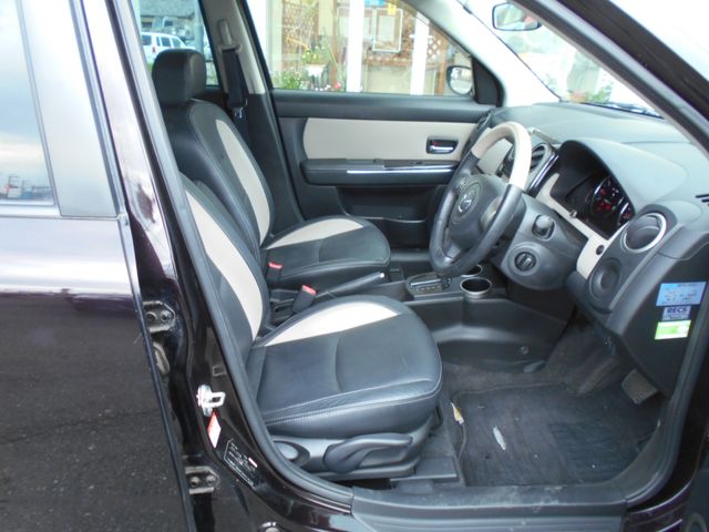 Mazda VERISA 2012-01 4861-10