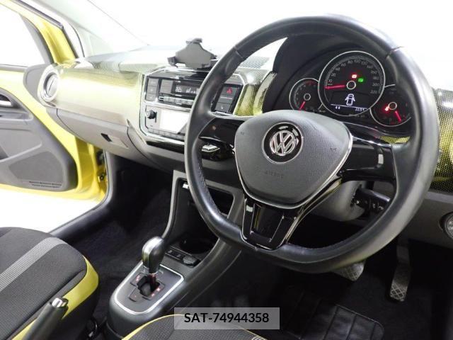 VolksWagen UP! 2020-07 376863-15