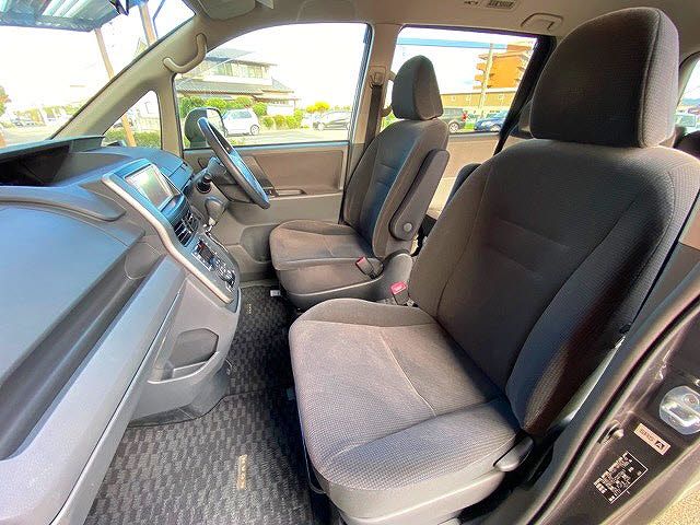 Toyota NOAH 2009-06 23261-12