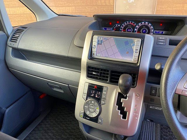 Toyota NOAH 2009-06 23261-10