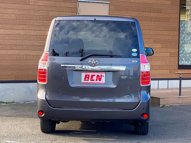 Toyota NOAH 2009-06 23261-25
