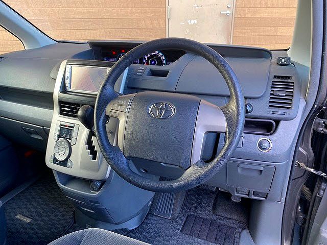 Toyota NOAH 2009-06 23261-4