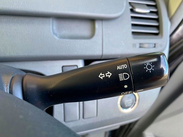 Toyota NOAH 2009-06 23261-23
