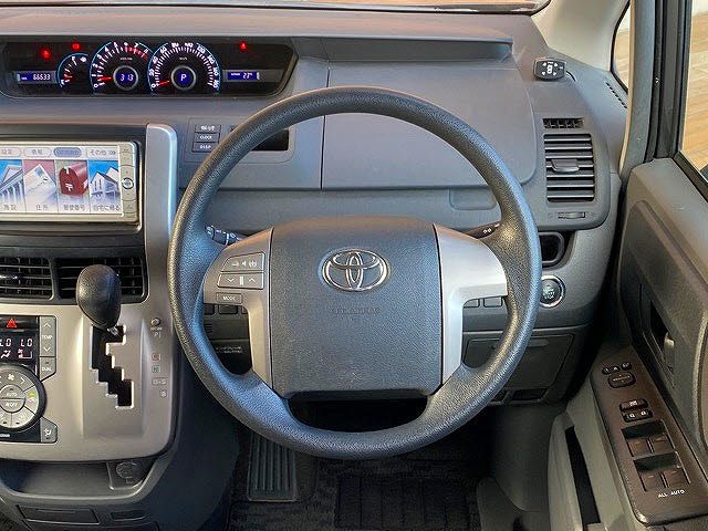 Toyota NOAH 2009-06 23261-13
