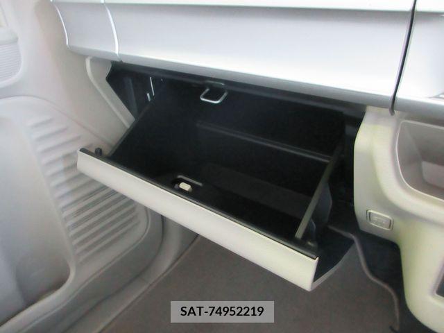 Suzuki SPACIA 2019-05 368531-24