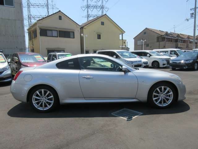 Nissan SKYLINE COUPE 2011-01 7174-5