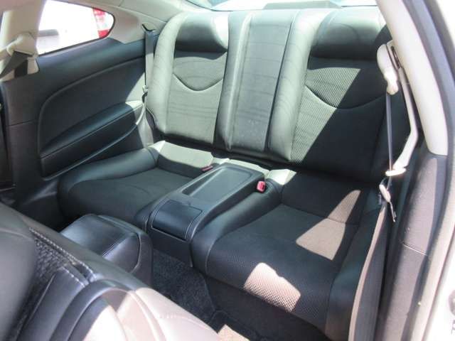 Nissan SKYLINE COUPE 2011-01 7174-27