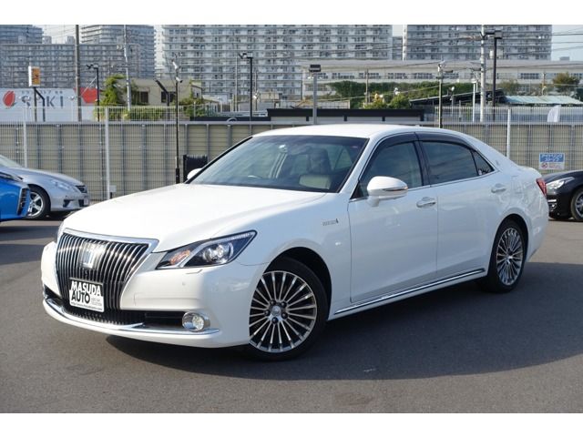Toyota CROWN MAJESTA 2016-01 10496-0