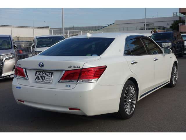Toyota CROWN MAJESTA 2016-01 10496-6
