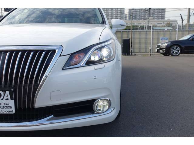 Toyota CROWN MAJESTA 2016-01 10496-18