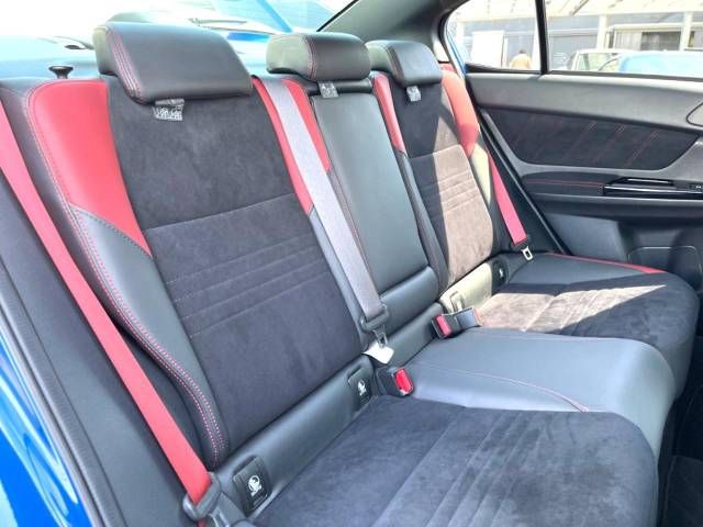 Subaru WRX STI 2018-07 13527-10
