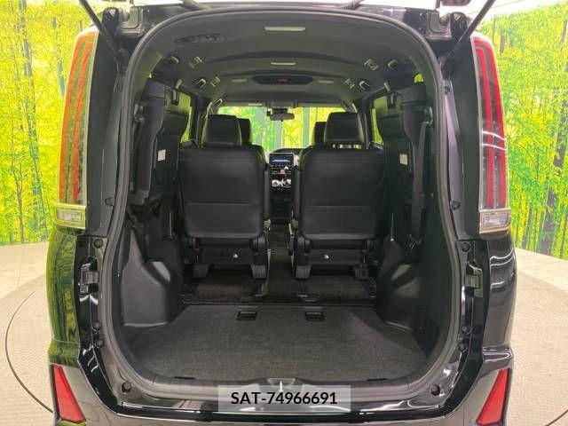 Toyota NOAH 2018-11 392806-11