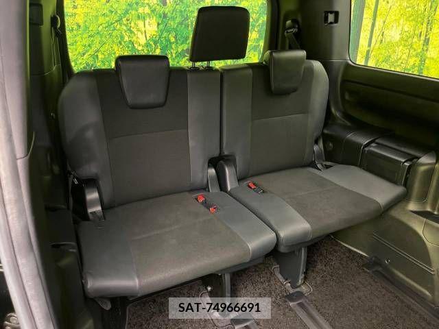 Toyota NOAH 2018-11 392806-10
