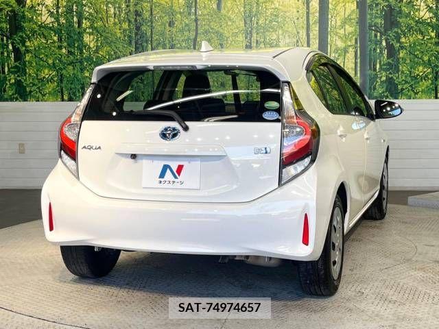 Toyota AQUA 2019-04 291855-16