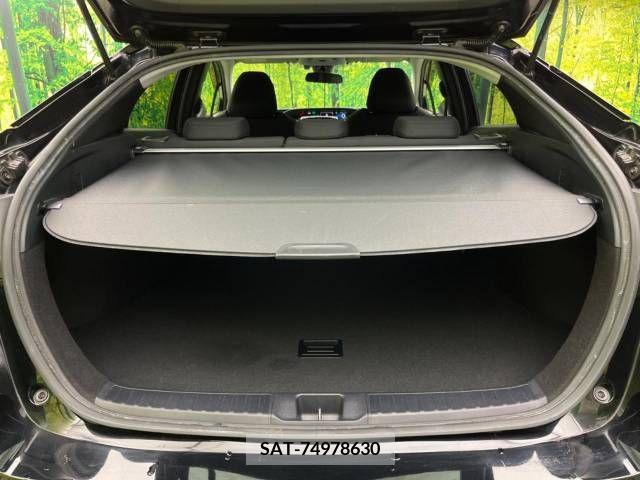 Toyota PRIUS 2017-07 222462-10