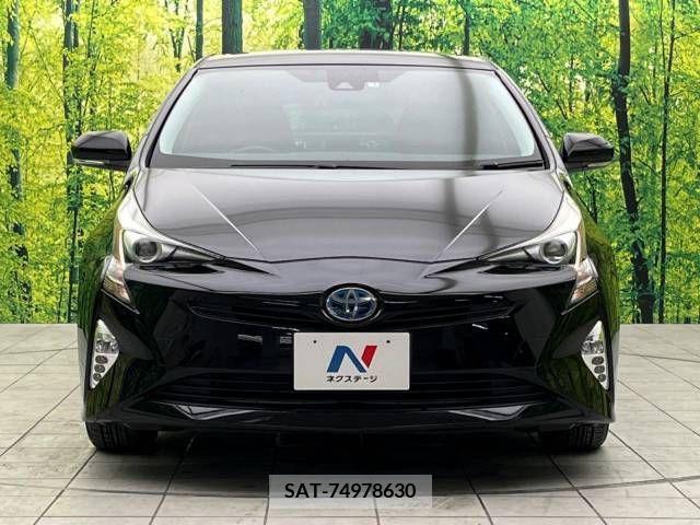Toyota PRIUS 2017-07 222462-14