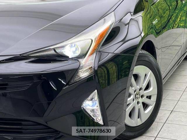 Toyota PRIUS 2017-07 222462-12