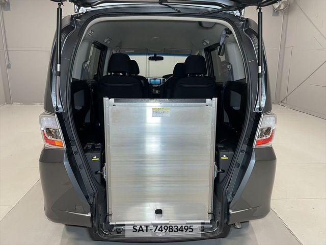 Honda FREED 2012-05 372384-9
