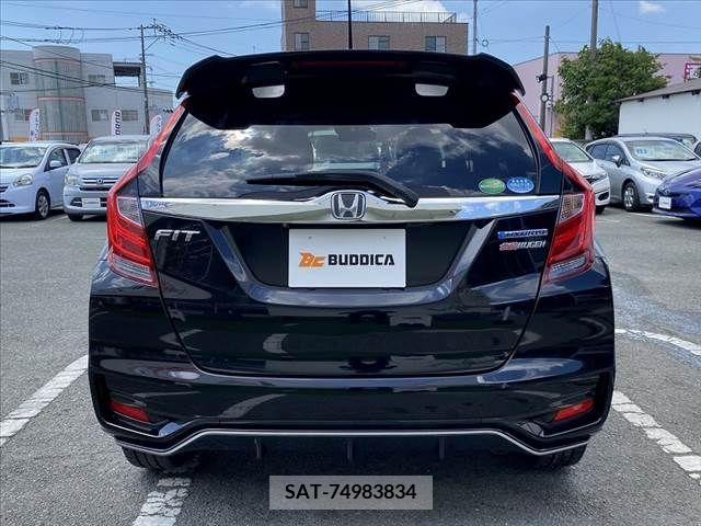 Honda FIT HYBRID 2018-04 360277-10