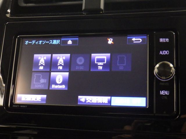 Toyota PRIUS 2016-09 16618-9