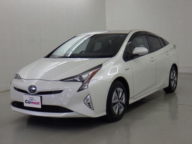 Toyota PRIUS 2016-09 16618-1