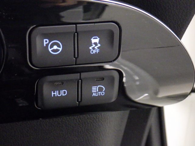 Toyota PRIUS 2016-09 16618-16