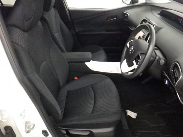 Toyota PRIUS 2016-09 16618-22