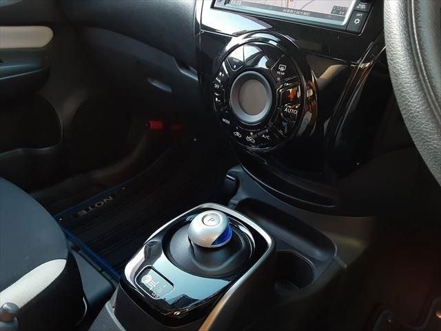 Nissan NOTE 2019-04 190383-27