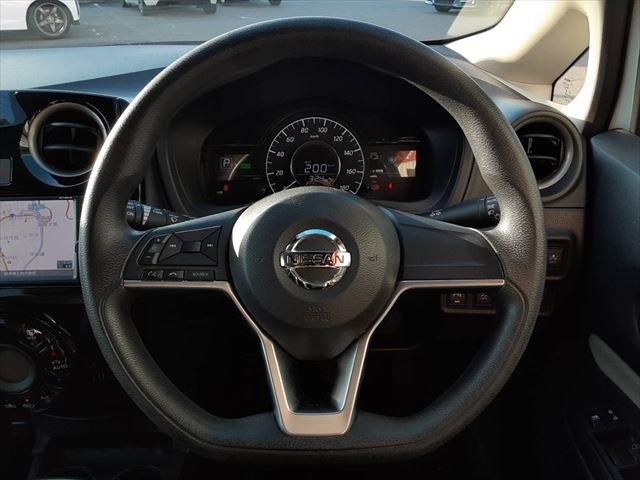 Nissan NOTE 2019-04 190383-22