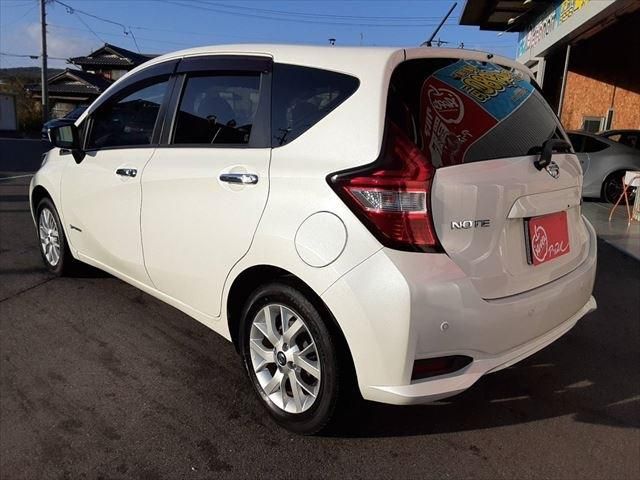 Nissan NOTE 2019-04 190383-6